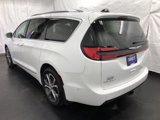 Used 2024 Chrysler Pacifica Pinnacle w/ Trailer Tow Group image 5