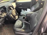 Used 2019 Jeep Cherokee Limited image 2