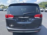 Used 2020 Chrysler Pacifica Touring-L image 6