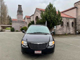 Used 2006 Chrysler Town & Country Touring image 3