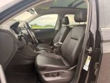 Used 2018 Volkswagen Tiguan SE image 2