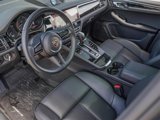 Certified 2024 Porsche Macan image 4