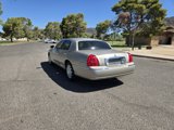 Used 2007 Lincoln Town Car Signature Limited image 5