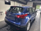 Used 2018 Nissan Rogue Sport SV image 2