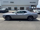 Used 2013 Dodge Challenger SXT image 2