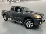 Used 2005 Nissan Titan SE image 2