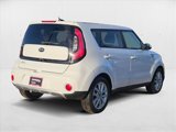Used 2017 Kia Soul + image 5