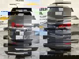 Used 2022 Chevrolet Equinox LT w/ Driver Convenience Package image 4