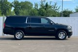 Used 2018 Chevrolet Suburban LT image 3