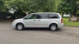 Used 2008 Chrysler Town & Country LX image 2