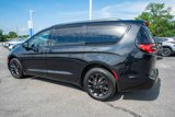 Used 2021 Chrysler Pacifica Limited w/ S Appearance Package image 4
