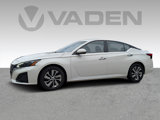 Used 2023 Nissan Altima 2.5 S image 2