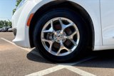 Used 2018 Chrysler Pacifica Limited image 3