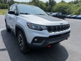 Used 2024 Jeep Compass Trailhawk image 2