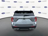 Certified 2022 Ford Explorer XLT w/ Equipment Group 202A image 3
