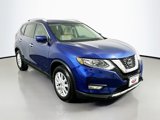 Used 2018 Nissan Rogue SV image 3