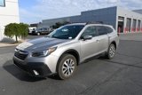 Used 2020 Subaru Outback Premium image 4