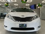 Used 2014 Toyota Sienna XLE w/ Entertainment Package image 2