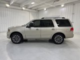 Used 2017 Lincoln Navigator Select image 2