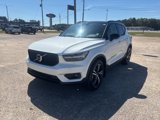Used 2020 Volvo XC40 T5 R-Design w/ Protection Package Premier image 4