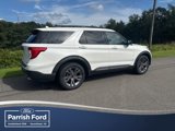Certified 2022 Ford Explorer XLT w/ Equipment Group 202A image 5