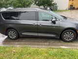 Used 2019 Chrysler Pacifica Touring-L Plus w/ Advanced Safetytec Group image 4