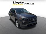 Used 2022 Jeep Compass Latitude image 3