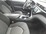 Used 2018 Toyota Camry LE image 5