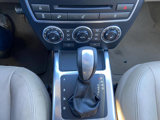 Used 2013 Land Rover LR2 HSE image 5