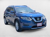 Used 2018 Nissan Rogue SV image 3