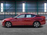 Used 2021 Nissan Altima 2.5 SR w/ SR Premium Package image 2