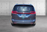 Used 2021 Chrysler Pacifica Limited w/ Uconnect Theater Family Group image 4