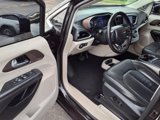 Used 2017 Chrysler Pacifica Touring-L Plus image 6