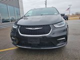 Used 2022 Chrysler Pacifica Limited image 2