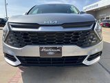 Used 2024 Kia Sportage LX image 2