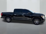 Used 2021 Nissan Titan SV image 4