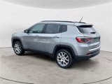 Used 2022 Jeep Compass Latitude image 3