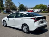 Used 2021 Toyota Prius LE image 3