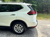Used 2018 Nissan Rogue SV image 5
