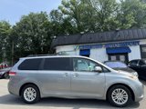Used 2012 Toyota Sienna XLE image 4