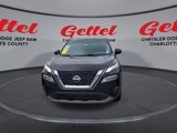 Used 2023 Nissan Rogue SV image 3
