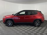 Used 2025 Jeep Compass Limited image 4