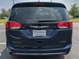 Used 2017 Chrysler Pacifica Limited w/ UConnect Theater Package image 5