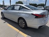 Used 2024 Nissan Altima 2.5 SV image 5