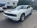 Used 2014 Dodge Challenger SXT image 3