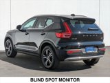 Used 2025 Volvo XC40 B5 Core image 3