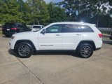 Used 2018 Jeep Grand Cherokee Limited image 2