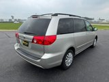 Used 2009 Toyota Sienna LE image 5