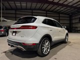 Used 2017 Lincoln MKC Reserve image 5