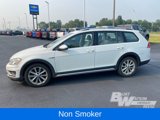 Used 2017 Volkswagen Golf Alltrack S image 2